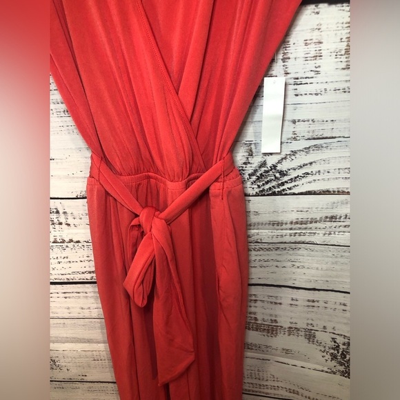 VENUS Vibrant Red V-Neck Top Wrap Tie Jumpsuit size Small NWT - Picture 5 of 14